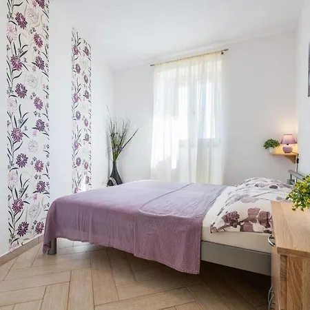 Nada Comfortable 4*